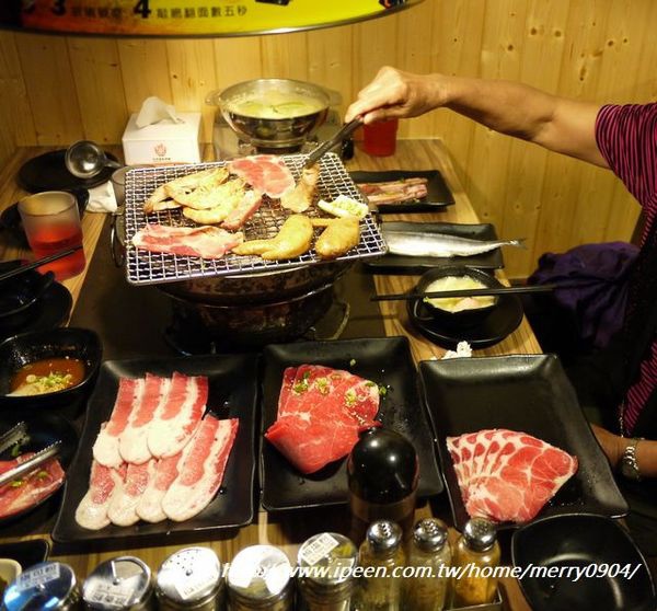 田季發爺燒肉(中壢店)：火烤兩吃雙重享受一次擁有~【田季發爺燒肉