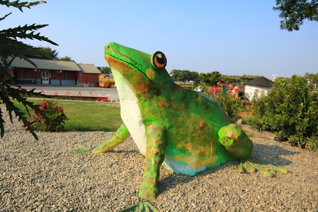 大鯨魚,小美西瓜田,巨大貓咪,幾米作品,彩繪,很久很久以前有一座三合院,老屋彩繪,西螺新亮點,雲林新景點,雲林旅遊,雲林景點,雲林西螺,馬哈