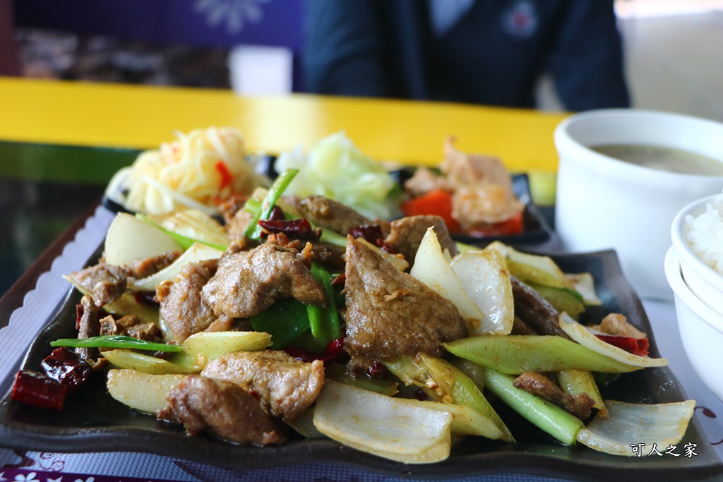 南投清境吃飯,南投清境景點,合菜,清境餐廳推薦,清清套餐火鍋,瑪格麗特紫屋餐廳,賞碧湖,賞紫藤餐廳