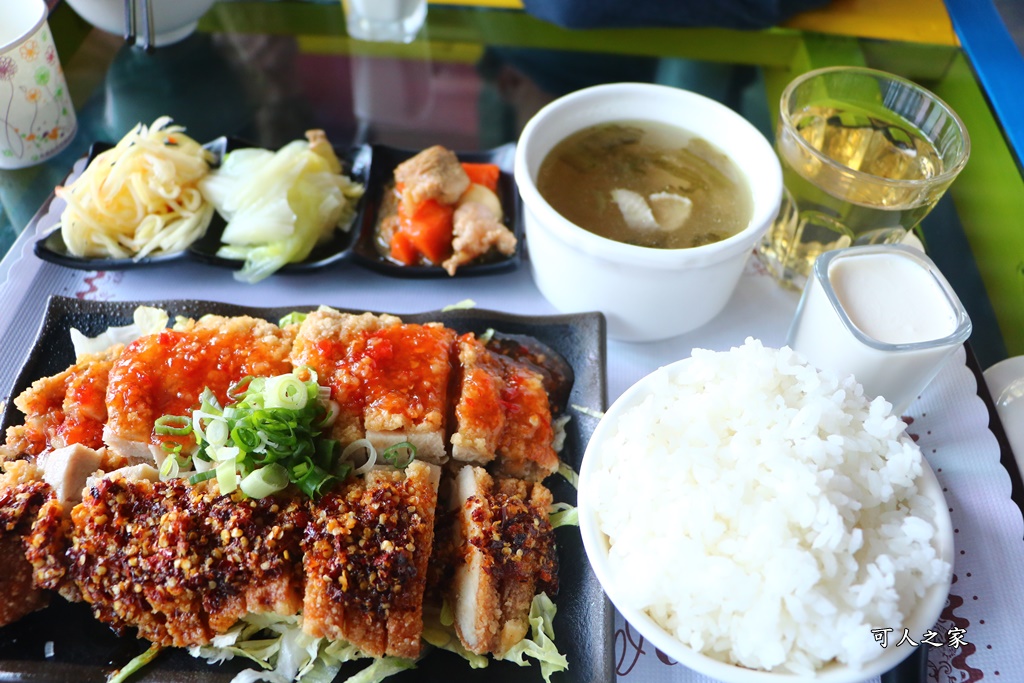 南投清境吃飯,南投清境景點,合菜,清境餐廳推薦,清清套餐火鍋,瑪格麗特紫屋餐廳,賞碧湖,賞紫藤餐廳