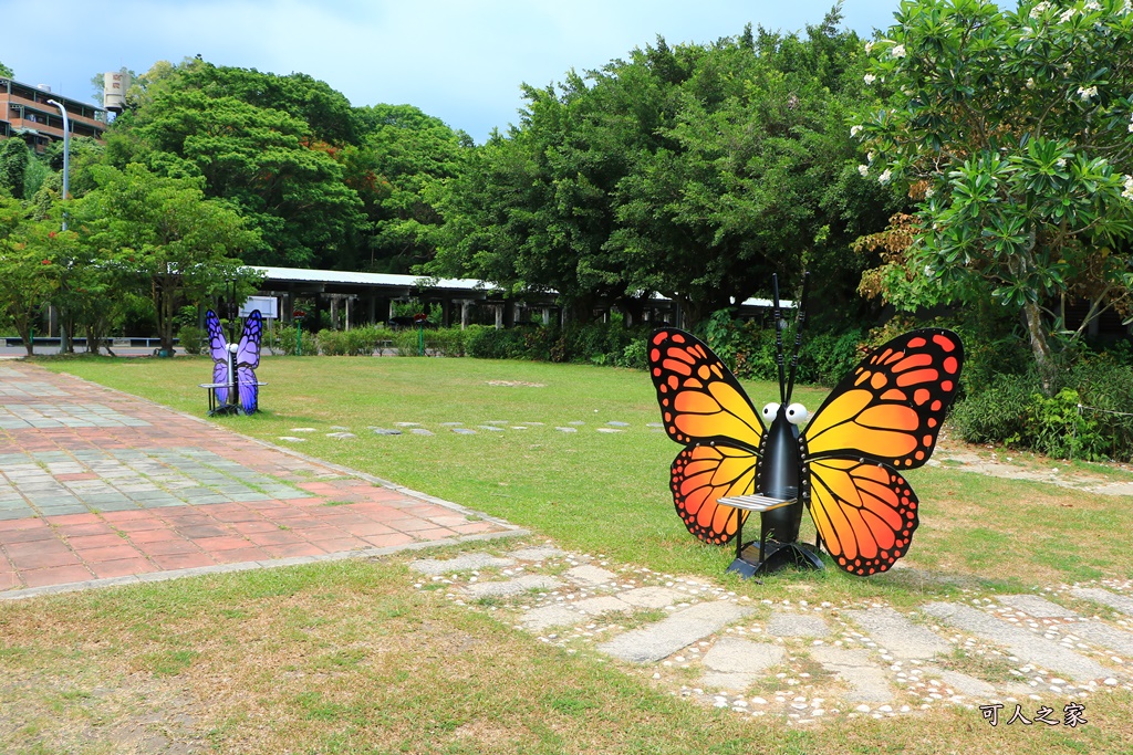 保有類昆蟲模型,咖啡園,嘉大咖啡學園,嘉大昆蟲館,套餐,探索昆蟲世界,旋轉彩蝶柱,簡餐,蝴蝶溫室花園,購票資訊,門票150折低