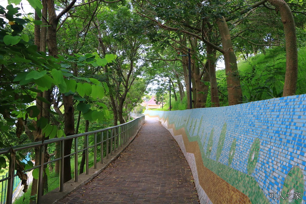 台中溜滑梯公園,台中親子餐,大肚山環保公園,親子公園