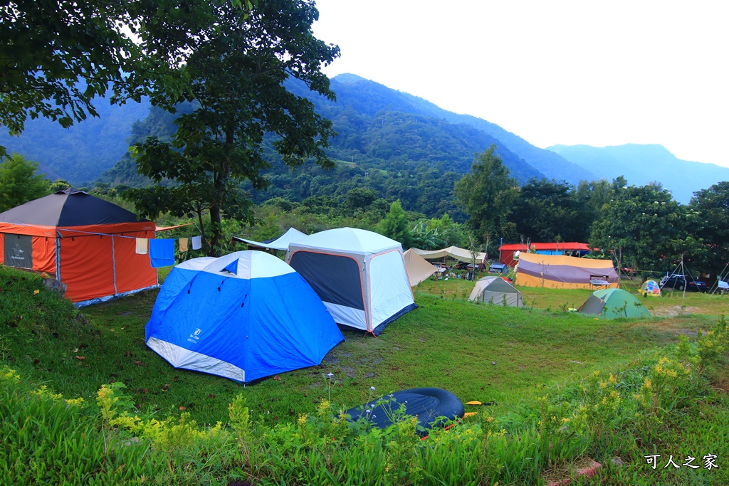 南投玩水露營區,南投露營區,楓香樹林,溜滑梯露營區,玩水,玩沙