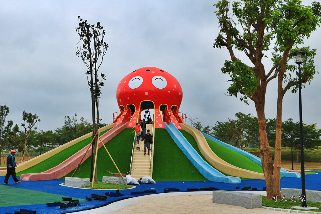 八爪章魚溜滑梯,苗栗特色公園,苗栗縣議會後方,貓裏喵親子公園