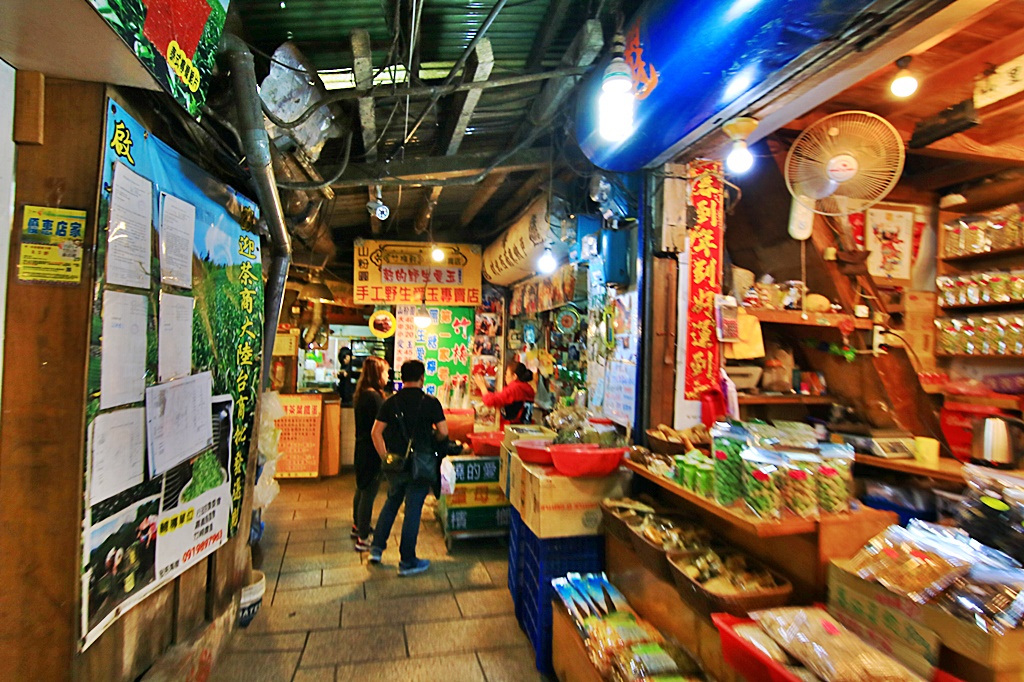 嘉義奮起湖,奮起湖一日遊,奮起湖檜木甜甜圈