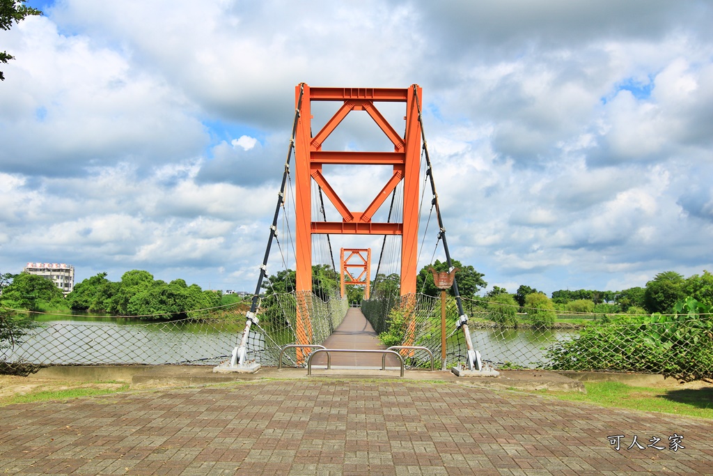 公園綠地,新增二層樓溜滑梯,景觀吊橋,無障礙設施,生態教育