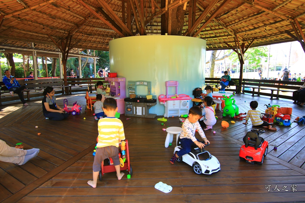 動物園,吊床鞦韆,淨園農場,長頸鹿玩沙遊具組,高雄景點,鹿の森祕境野餐