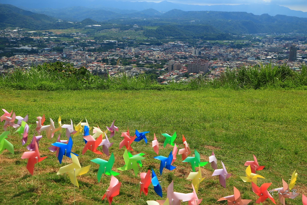 虎頭山飛行傘基地 建議假日來訪 瓢虫屋