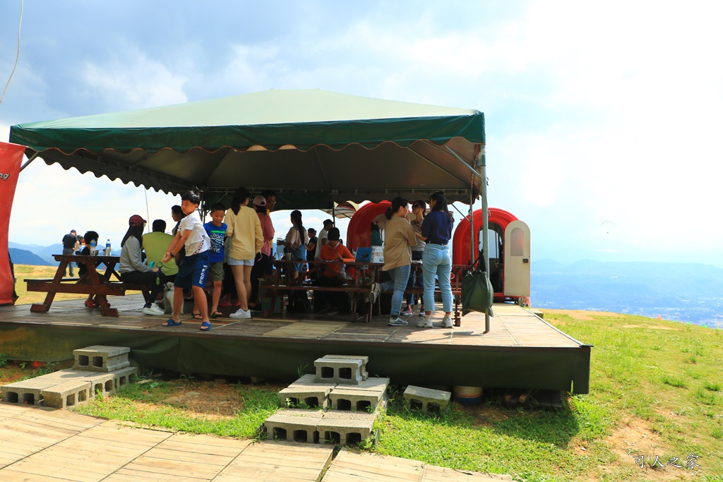 虎頭山飛行傘基地 建議假日來訪 瓢虫屋