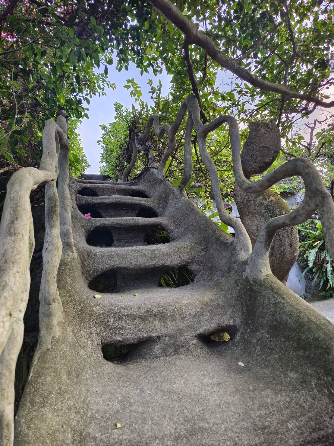 花蓮台11線旅遊景點,花蓮海線景點,項鍊海岸藝術工作室