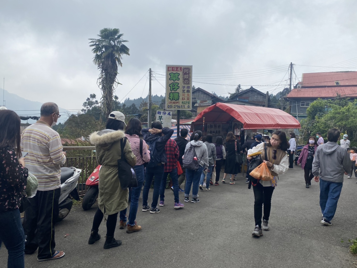 嘉義奮起湖,奮起湖一日遊,奮起湖檜木甜甜圈