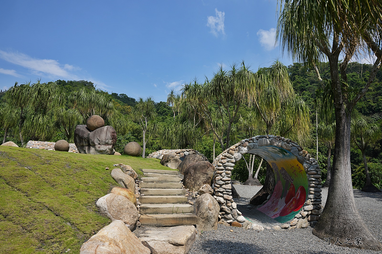 元寶土地公廟,元寶廟,全台最美土地公廟,南投國姓景點,國姓一日遊,國姓新景點,好孕石,蟾蜍石