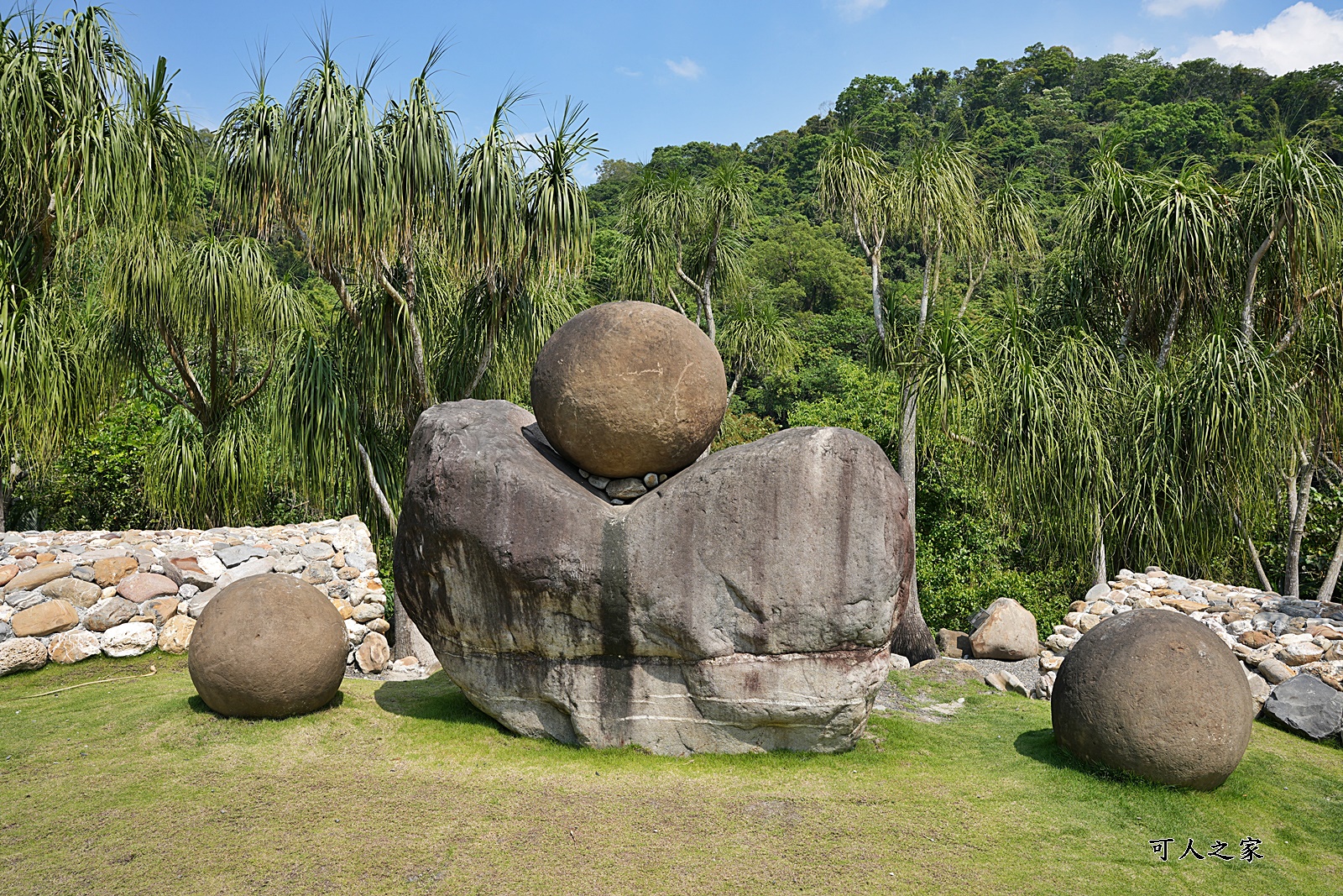 元寶土地公廟,元寶廟,全台最美土地公廟,南投國姓景點,國姓一日遊,國姓新景點,好孕石,蟾蜍石