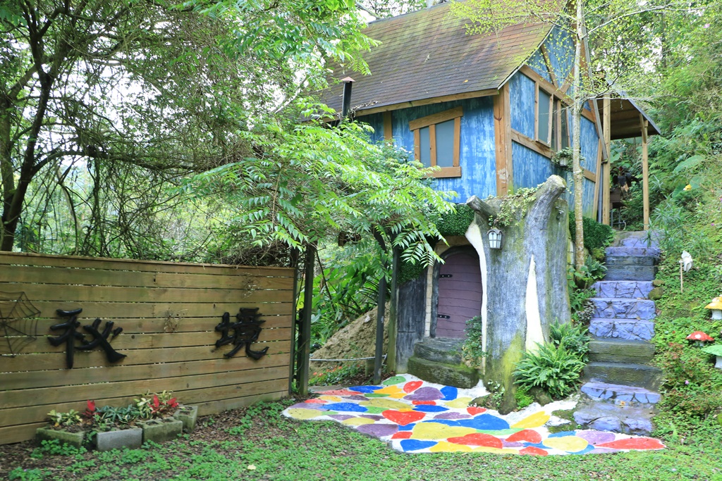 南投海盜屋,南投竹山景點,南投露營,小木屋,忘憂天空渡假村,樹屋,露營,露營有小木屋，搭帳