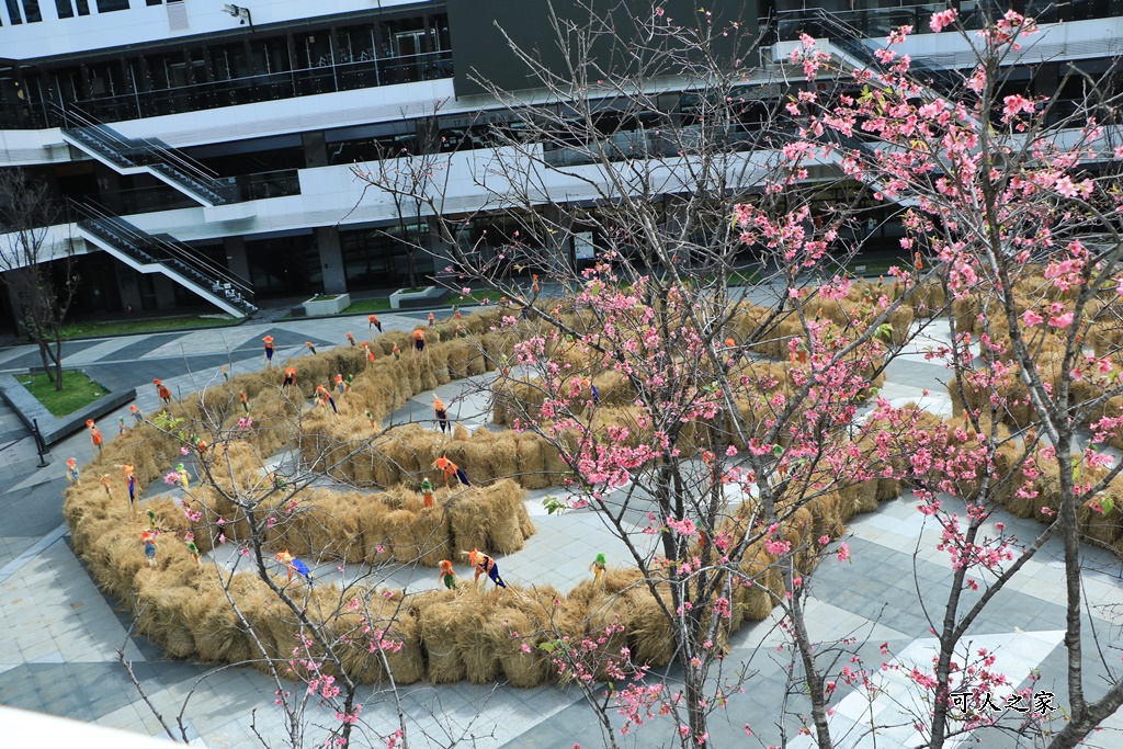 台中大里藝術廣場,台中景點,大里稻草迷宮,稻草人