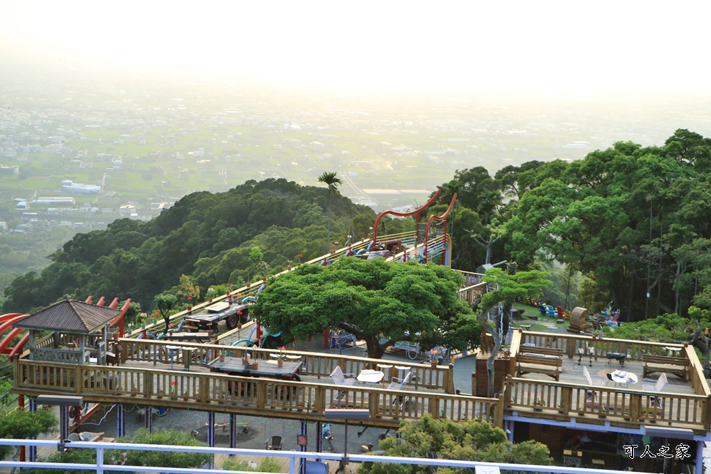 中部景點,南投180度夜景,南投及中部最優質景點,南投約會,南投餵小動物,夜景,夜景部落格,裝置藝術