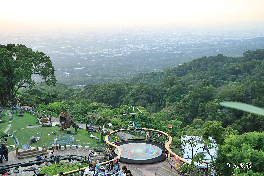 中部景點,南投180度夜景,南投及中部最優質景點,南投約會,南投餵小動物,夜景,夜景部落格,裝置藝術