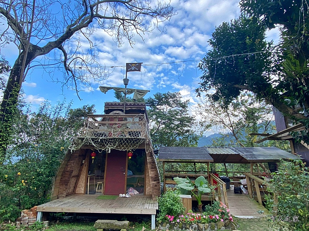 南投海盜屋,南投竹山景點,南投露營,小木屋,忘憂天空渡假村,樹屋,露營,露營有小木屋，搭帳