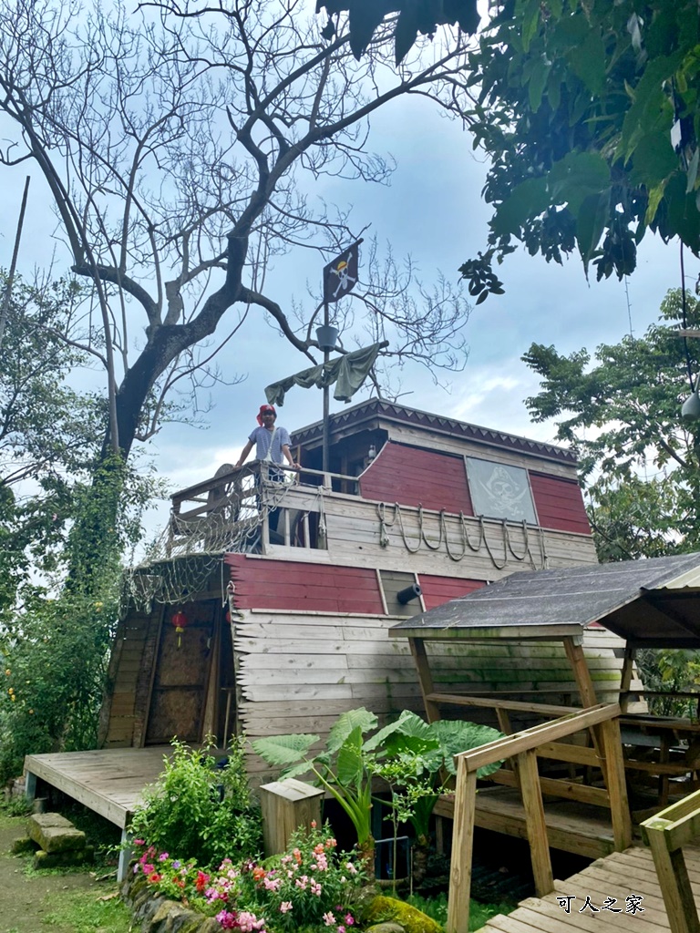 南投海盜屋,南投竹山景點,南投露營,小木屋,忘憂天空渡假村,樹屋,露營,露營有小木屋，搭帳