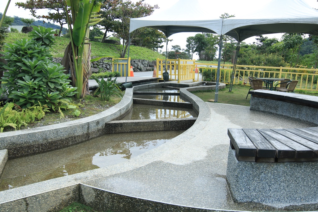 台東嘉蘭,台東金峰景點,嘉蘭天空步道,嘉蘭溫泉公園,太麻里溪,拉冷冷大橋,泡湯新景點