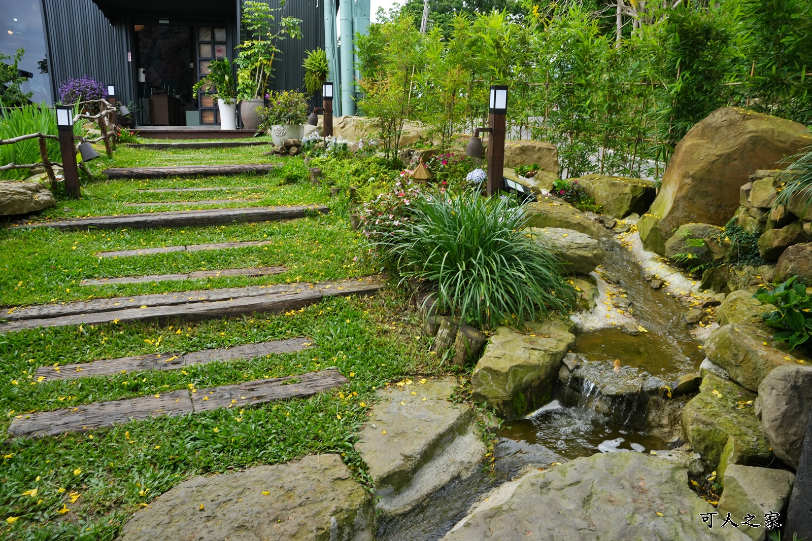 下午茶,台南下午茶,台南景觀山景,台南景觀餐廳,景美是吉景觀咖啡餐廳,約會景點,阿勃勒