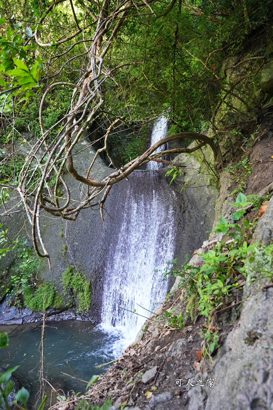 七孔瀑布停車場,七孔瀑布路好走嗎？,七孔瀑布路線,屏東景點