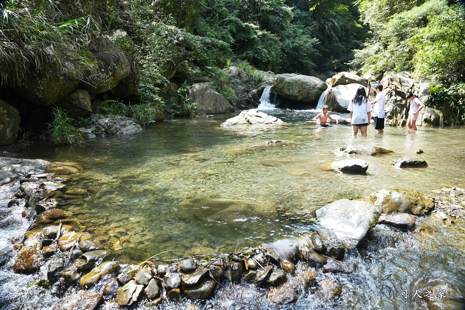 冬瓜山瀑布,苗栗戲水 @可人之家