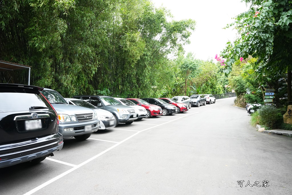 享自在休閒生態園區,台中新社景點,歲月山丘享自在,波爾羊,落羽松水上步道,體驗奉茶和一顆鳳梨酥,鹿寮享自在