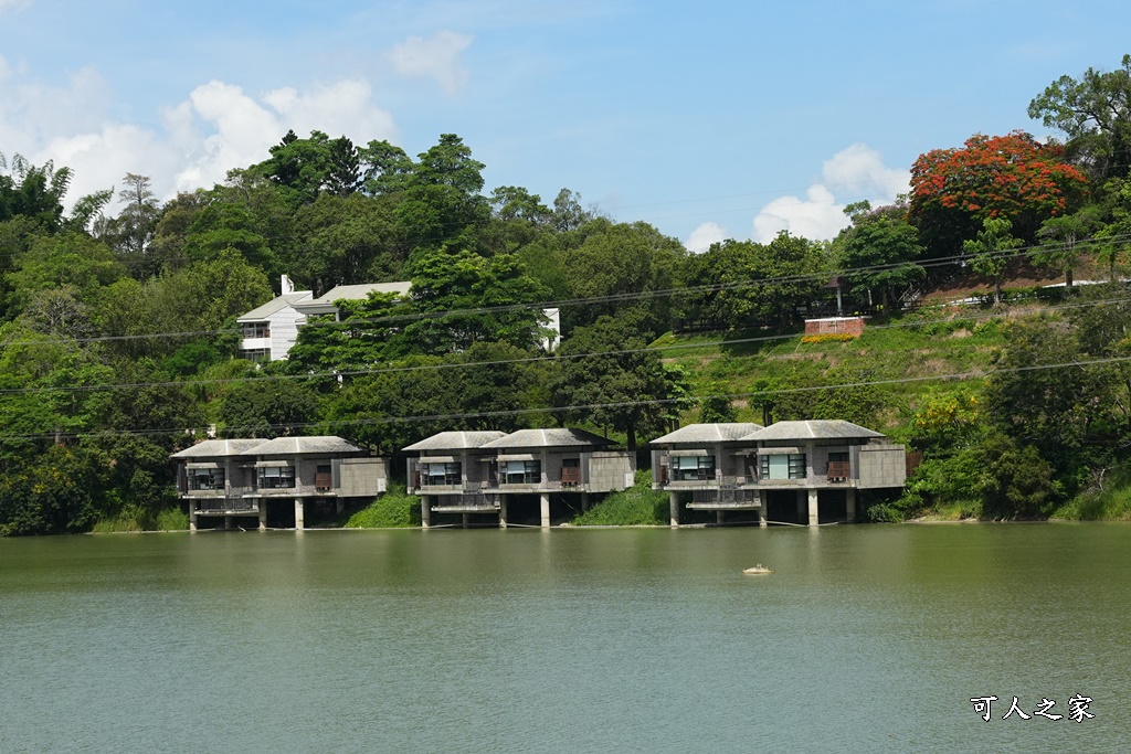 台南一日遊,台南搭船遊湖,台南柳營尖山埤渡假村,台南柳營景點,天鵝船