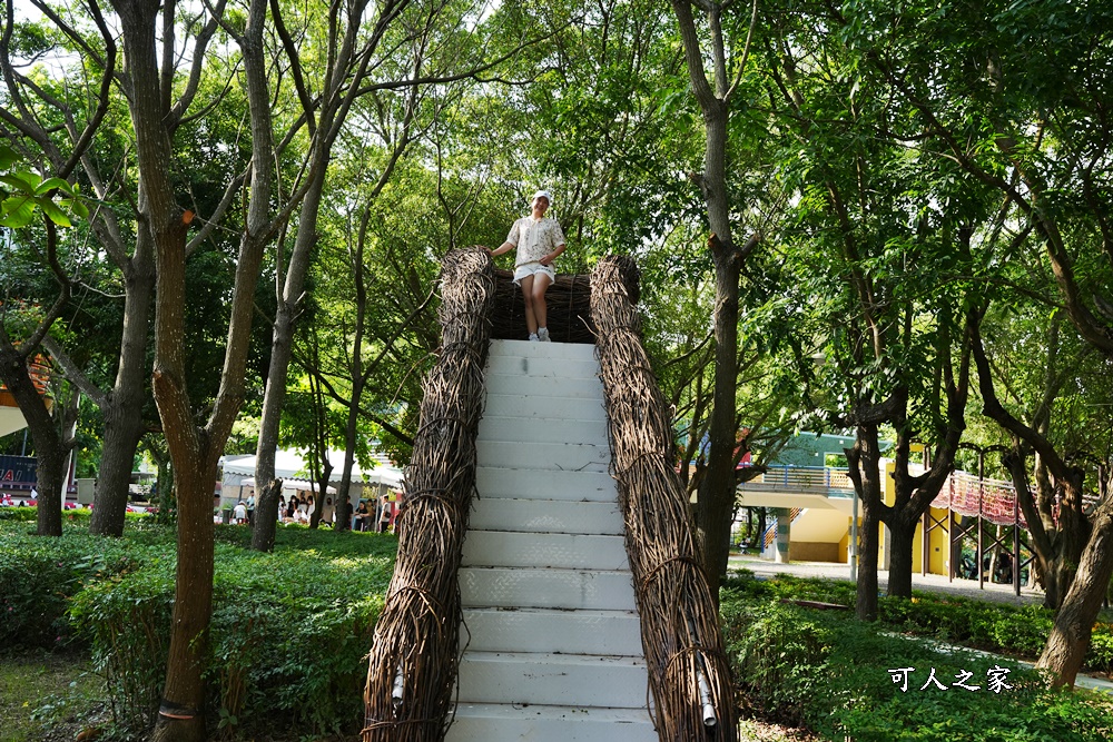 古生物奇幻樂園,古生物奇幻樂園優惠門票,彰化芬園恐龍景點,芬園恐龍新景點,芬園玩水景點