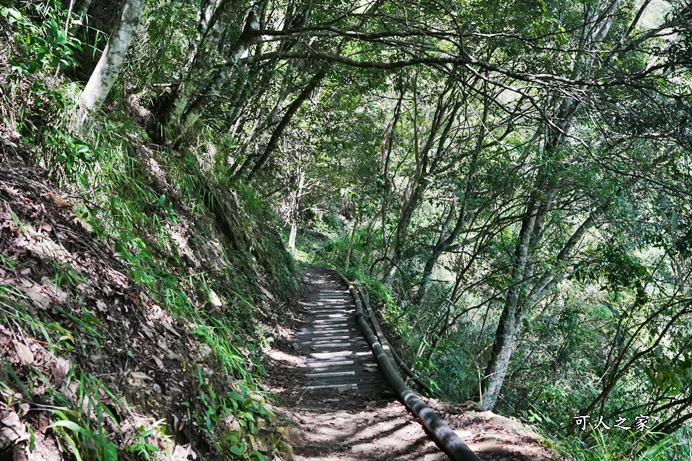 八通關古道雲龍瀑布