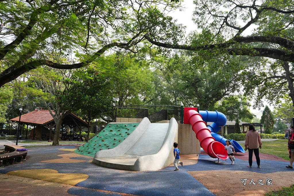 南投市中山公園,南投特色遊戲場,露營風特色遊戲設施