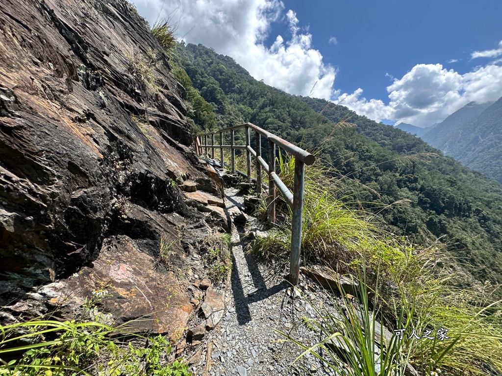 八通關古道雲龍瀑布