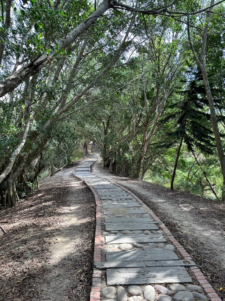 台中大肚景點,台中大肚萬里長城登山步道,台中景點,台中親子步道,台中走步道推薦,登山步道首選,萬里山長好走