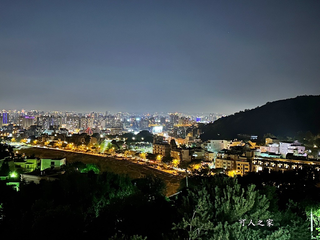 台中夜景推薦,台中景觀餐廳優質CP值高,台中求婚聖地,台中浪漫景點，夜景,台中約會,夕陽,慶生景點,求婚