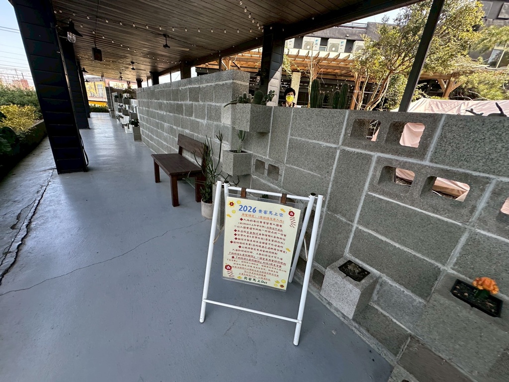 古坑咖啡,古坑玩沙,古坑美食,夜景餐廳,情侶約會,桂林映象會館,珍粉紅城堡,華山小天梯,蘿莎玫瑰莊園,蜜蜂故事館,親子餐廳,雲林IG景點,雲林一日遊,雲林休閒農場,雲林古坑景點,雲林咖啡廳,雲林夜景,雲林戶外景點,雲林打卡,雲林打卡景點,雲林推薦景點,雲林旅遊攻略,雲林景觀餐廳,雲林浪漫景點,雲林火鍋,雲林約會,雲林網美,雲林美食推薦,雲林華山,雲林親子景點,雲林觀光,雲林露營風,雲頂咖啡,雲頂咖啡低消,雲頂咖啡景觀餐廳,雲頂咖啡營業時間,雲頂咖啡菜單,雲頂咖啡電話