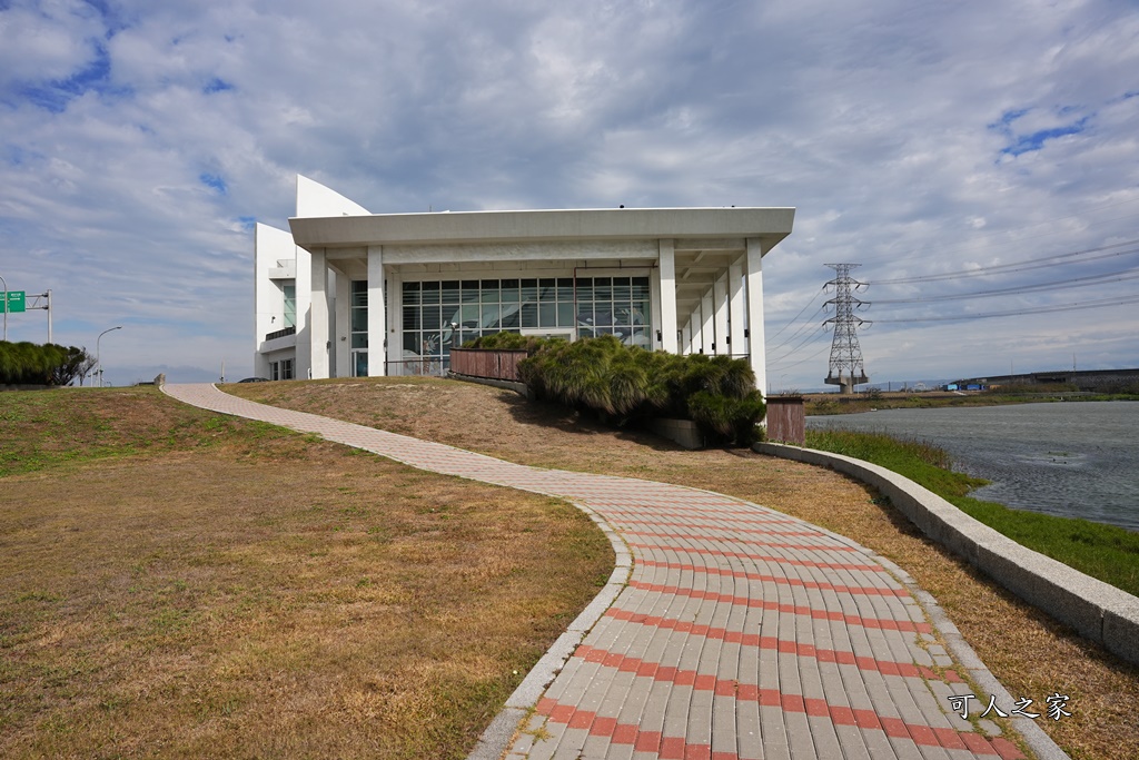 伸港新景點,嬉濱海豚公園,彰化伸港新景點,海豚公園,滑步車