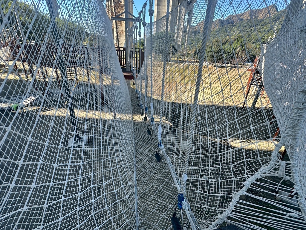 免費,南投新景點,山訓挑戰區,新景點,橋聳雲天綠雕園區,橋聳雲天綠雕園區(國道六號國姓交流道),約會