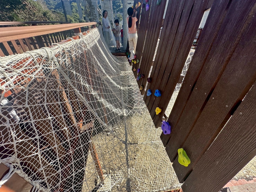 免費,南投新景點,山訓挑戰區,新景點,橋聳雲天綠雕園區,橋聳雲天綠雕園區(國道六號國姓交流道),約會