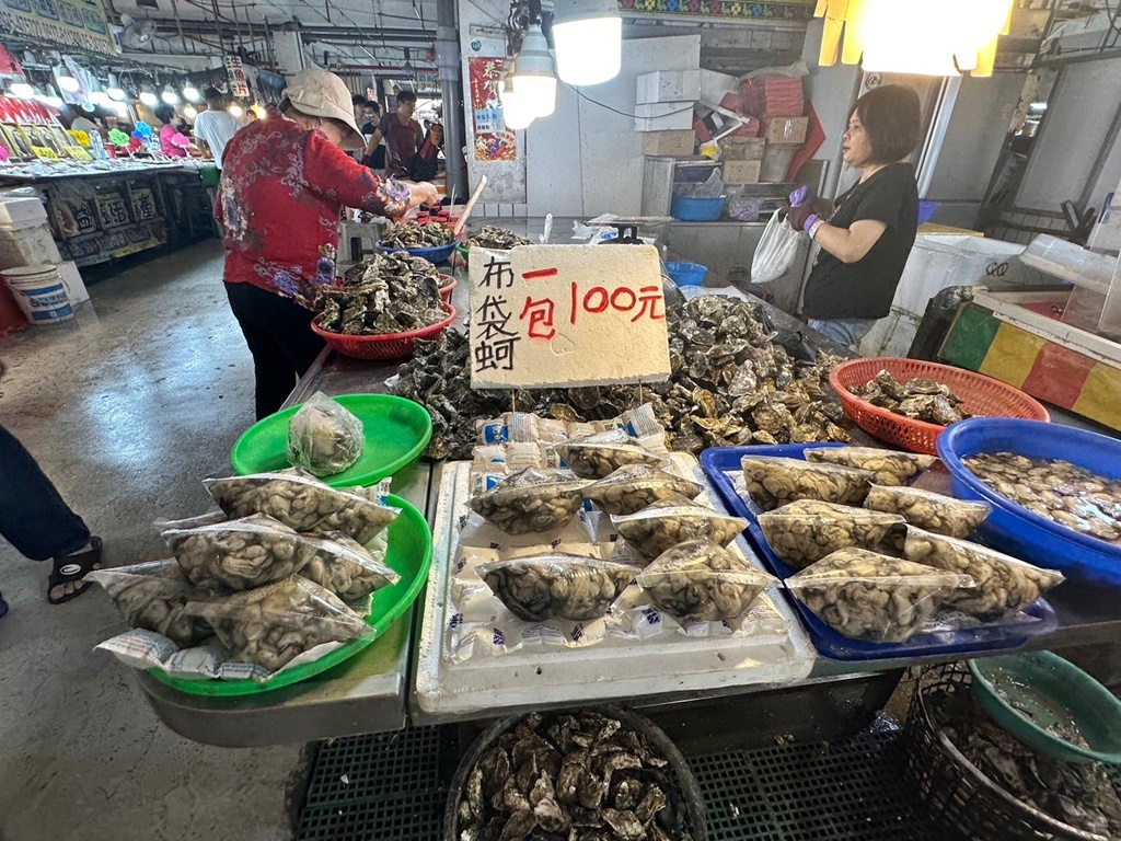 布袋一日遊,布袋觀光魚市,布袋魚市必吃美食