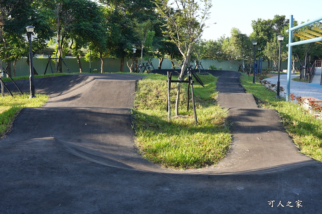 南投溜滑梯,南投親子景點,草屯最新公園,草屯酷比親子運動公園