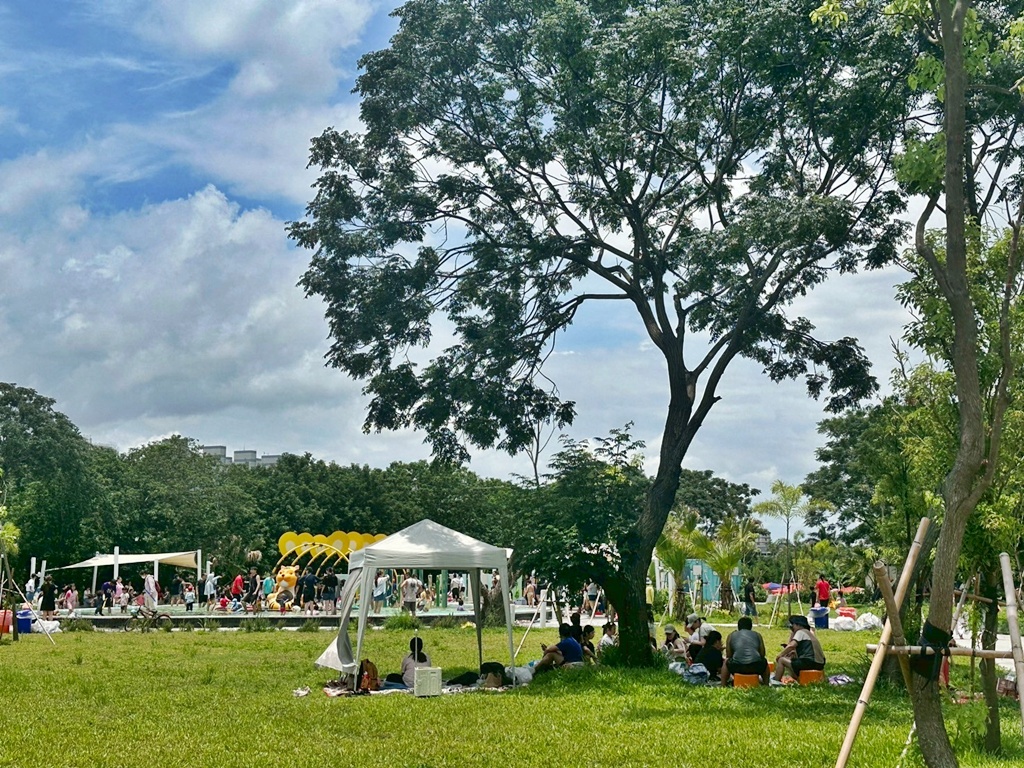 虎尾叢林水樂園時間,虎尾最大戲水公園,雲林虎尾玩水,雲林虎尾親水園區