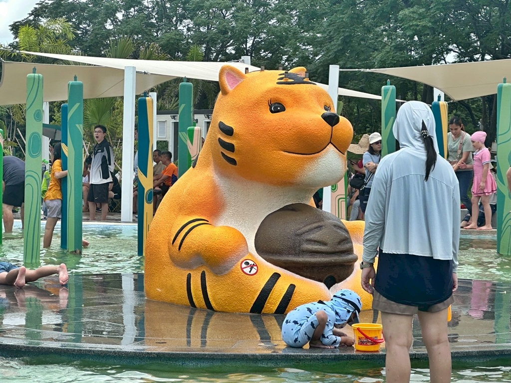 虎尾叢林水樂園時間,虎尾最大戲水公園,雲林虎尾玩水,雲林虎尾親水園區