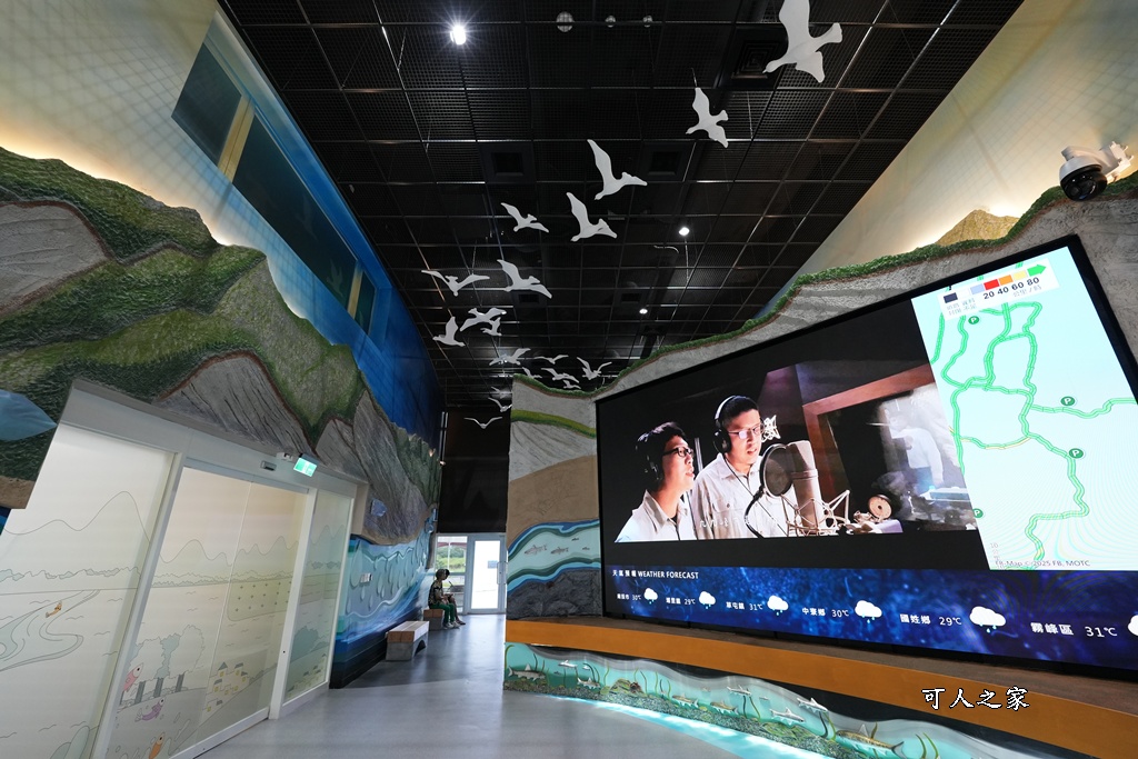 免費景點,南投國道六號景點,南投新地標,南投景點,南投草屯新地標,南投鳥嘴潭人工湖,水資源教育館,清水模建築,湖畔步道,網美拍照,親子景點,鳥嘴潭人工湖水資源教育館,鳥嘴潭水資源教育館