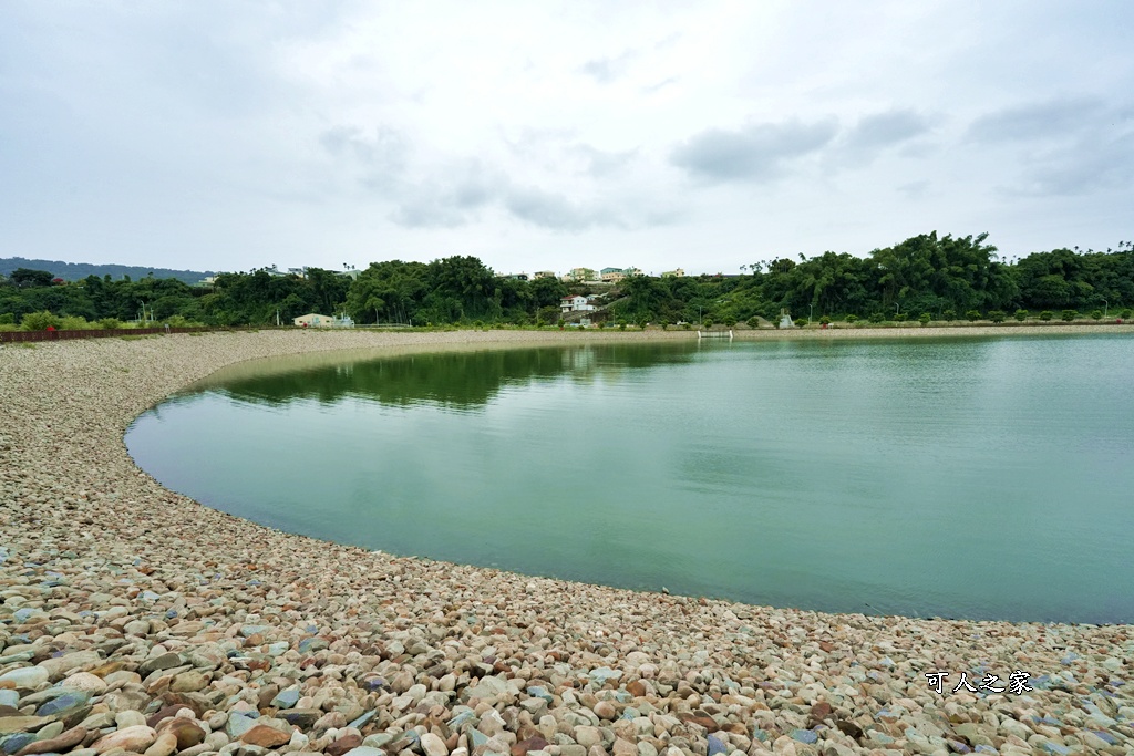 免費景點,南投國道六號景點,南投新地標,南投景點,南投草屯新地標,南投鳥嘴潭人工湖,水資源教育館,清水模建築,湖畔步道,網美拍照,親子景點,鳥嘴潭人工湖水資源教育館,鳥嘴潭水資源教育館