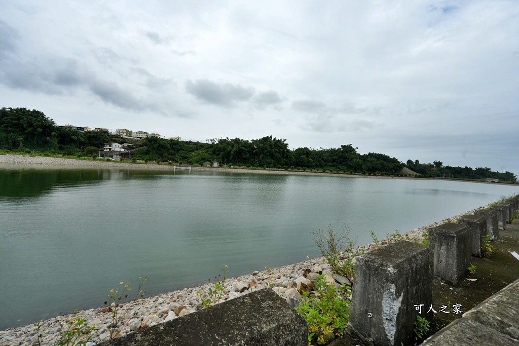 免費景點,南投國道六號景點,南投新地標,南投景點,南投草屯新地標,南投鳥嘴潭人工湖,水資源教育館,清水模建築,湖畔步道,網美拍照,親子景點,鳥嘴潭人工湖水資源教育館,鳥嘴潭水資源教育館