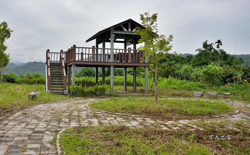 免費景點,南投國道六號景點,南投新地標,南投景點,南投草屯新地標,南投鳥嘴潭人工湖,水資源教育館,清水模建築,湖畔步道,網美拍照,親子景點,鳥嘴潭人工湖水資源教育館,鳥嘴潭水資源教育館