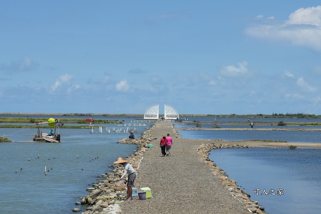 #台南旅遊 #台南秘境 #扇形鹽田 #拍照聖地 #免門票 #戶外景點 #台南推薦,台南景點 #扇鹽地景園區 #生命之樹 #台南旅遊 #網美景點 #拍照聖地 #免門票 #純白藝術 #扇形鹽田 #台南打卡 #姐妹輕旅行 #週末去哪玩 #仙氣十足