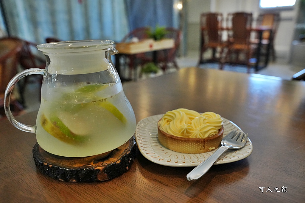 仙人指路咖啡,台南七股,台南下午茶,台南秘境咖啡,寧靜咖啡廳,寵物友善,庭園咖啡,漁村,白色貨櫃屋,自家烘焙咖啡