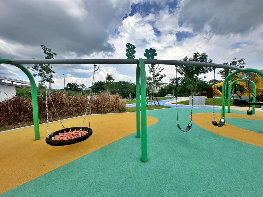免費公園,彰化親子景點,溜滑梯,滑索,熊趣米公園,田中公園,親子放電,遛小孩